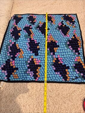 Ladies Ken Done Colorful Scallop Print Square Scarf -